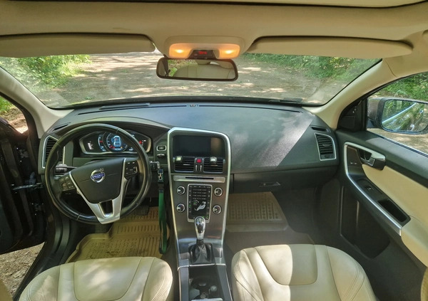 Volvo XC 60 cena 88800 przebieg: 124000, rok produkcji 2014 z Warszawa małe 379